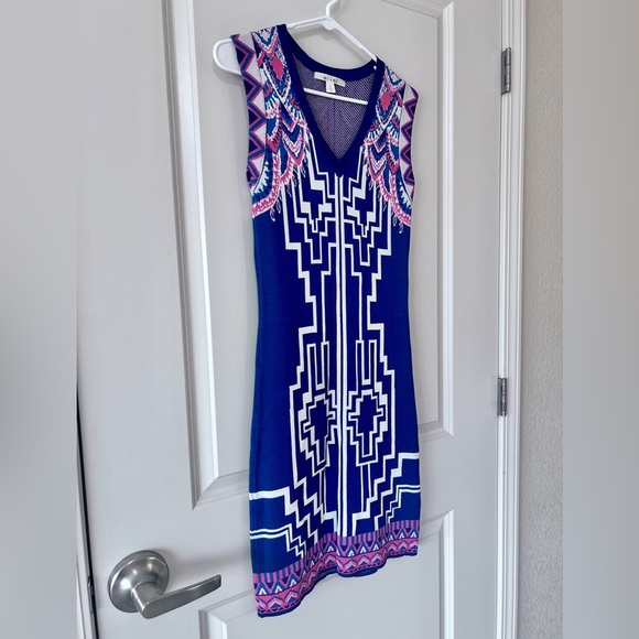 Miami Blue V-neck Sleeveless Dress - Picture 2 of 7